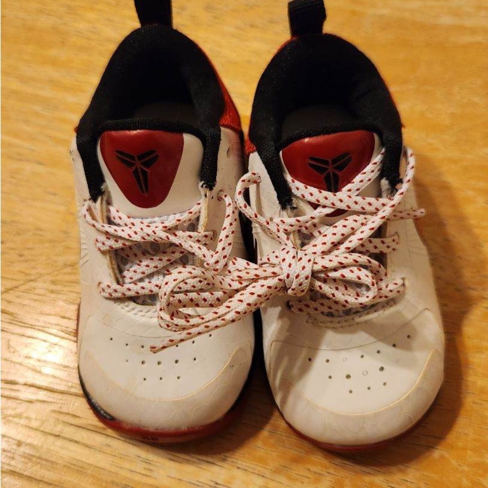 Rare Kobe Bryant OG Nike Zoom Baby Infant Toddler Shoes Size 4C.